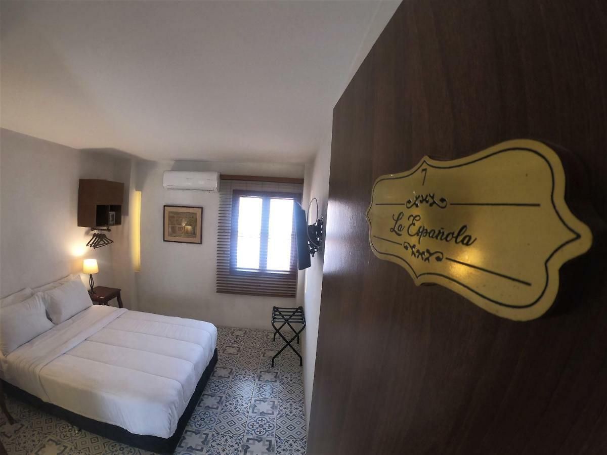 Columbus House 2*