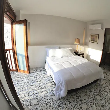 Columbus House Bed & Breakfast 2*