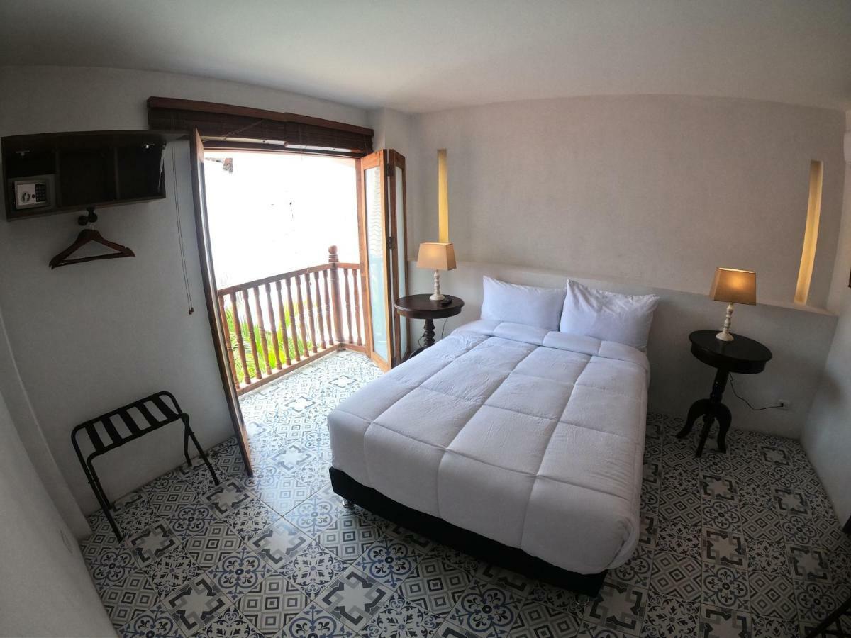 Columbus House Bed and breakfast 2*