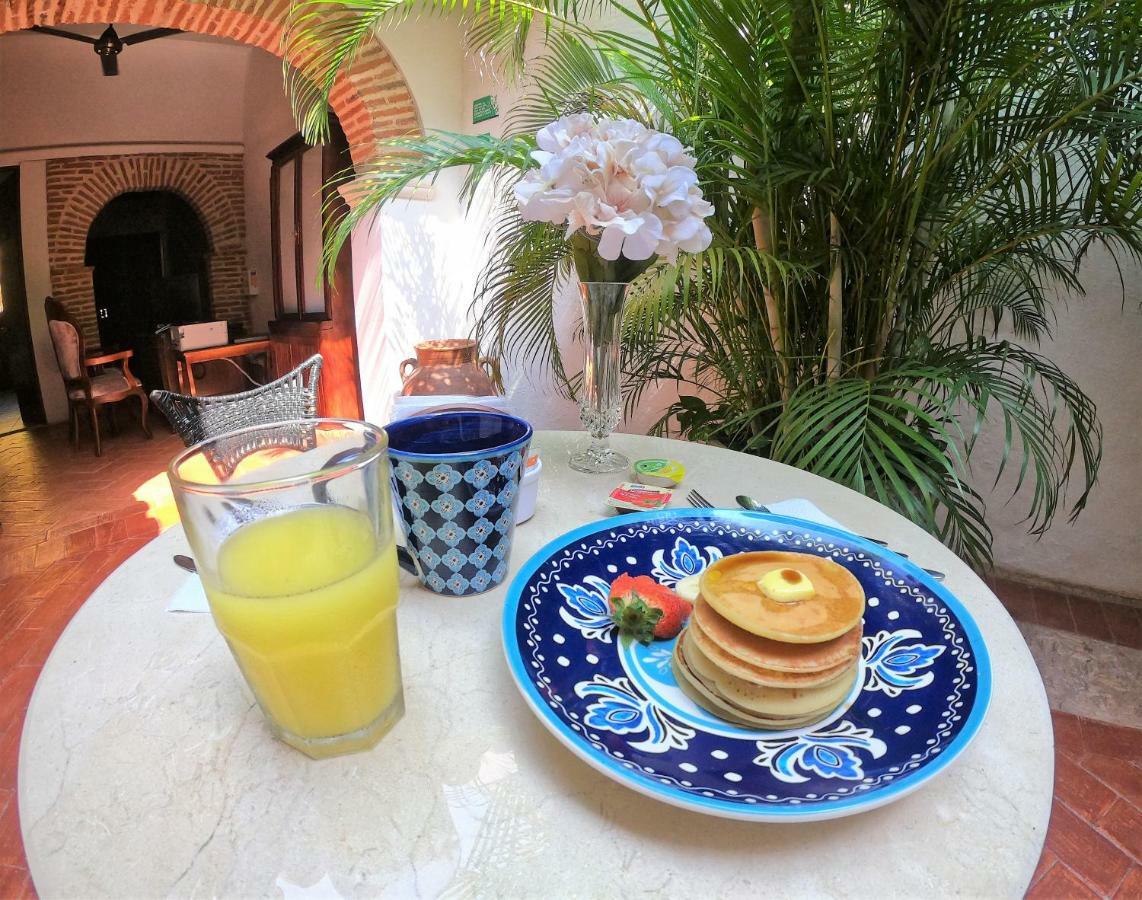 Columbus House Bed and breakfast